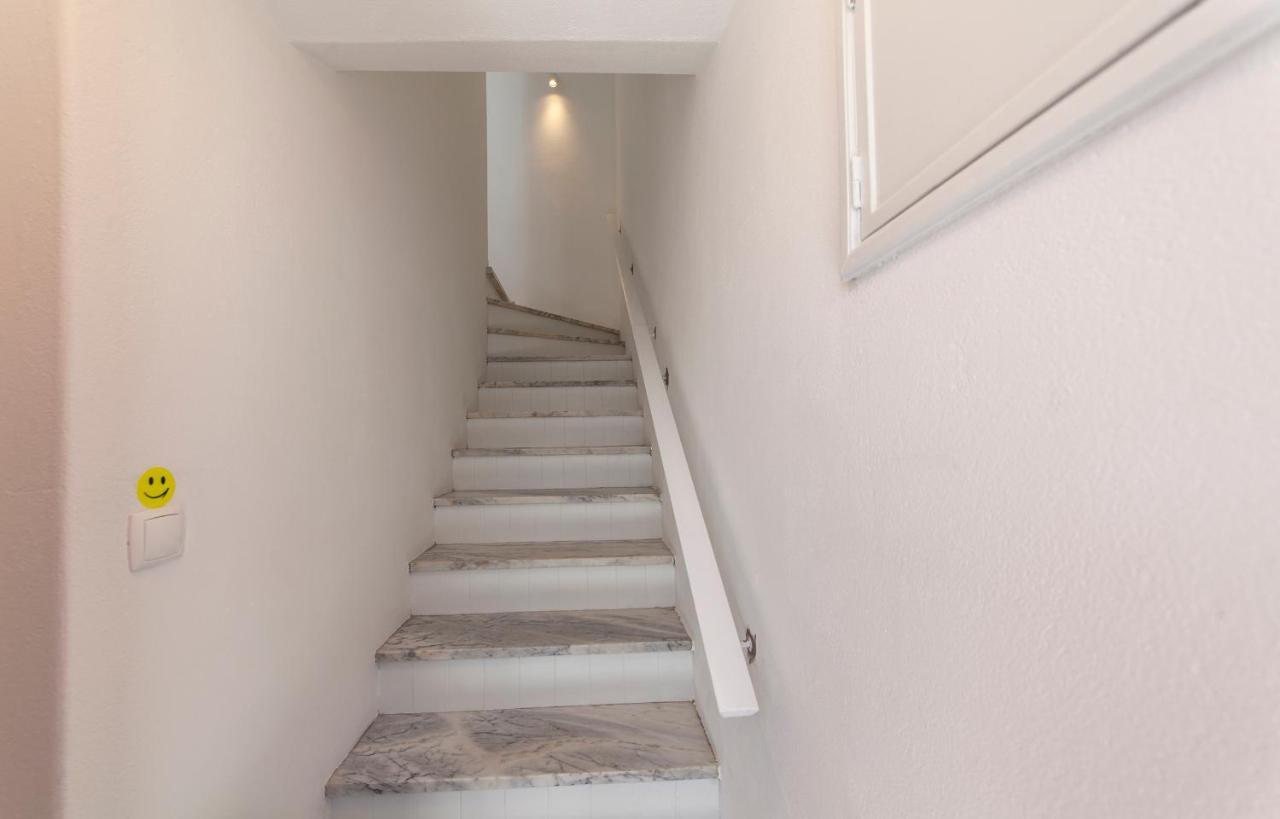 Appartement B48 - Olive Tree Street 2 Bed Flat à Lagos Extérieur photo